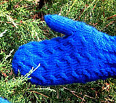 cabled mittens free knitting pattern