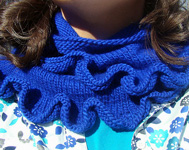 knitted ruffled scarf