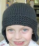child's hat, cap; pullvoer cabled sweater; Malabrigo Worsted Yarn, color blue graphite #508