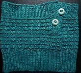 Malabrigo Worsted Merino Yarn, color emerald #135, cowl neck scarf