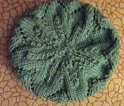 Meret (Mystery Beret)  free knitting pattern