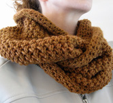 5th Avenue Infinity Scarf free knitting pattern