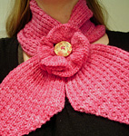 knit scarf, kerchief; Malabrigo merino Worsted Yarn, color shocking pink #184
