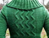 Mystic pullover sweater with zigzag made with Malabrigo merino Worsted Yarn, color 117 verde adriana