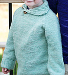 Pullover child's sweater with collar