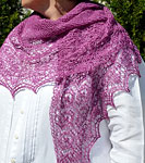 Lacey scarf pattern Flukra by Gudrun Johnston