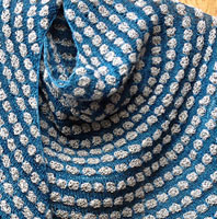 Pop Spots scarf pattern by Juju Vail